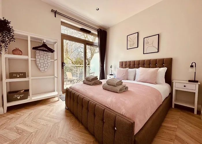 The Oasis - Stylish One Bedroom Apartment - Mudeford