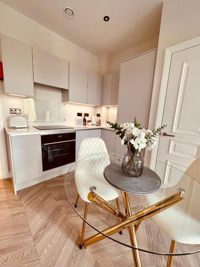 The Oasis - Stylish One Bedroom - Mudeford *